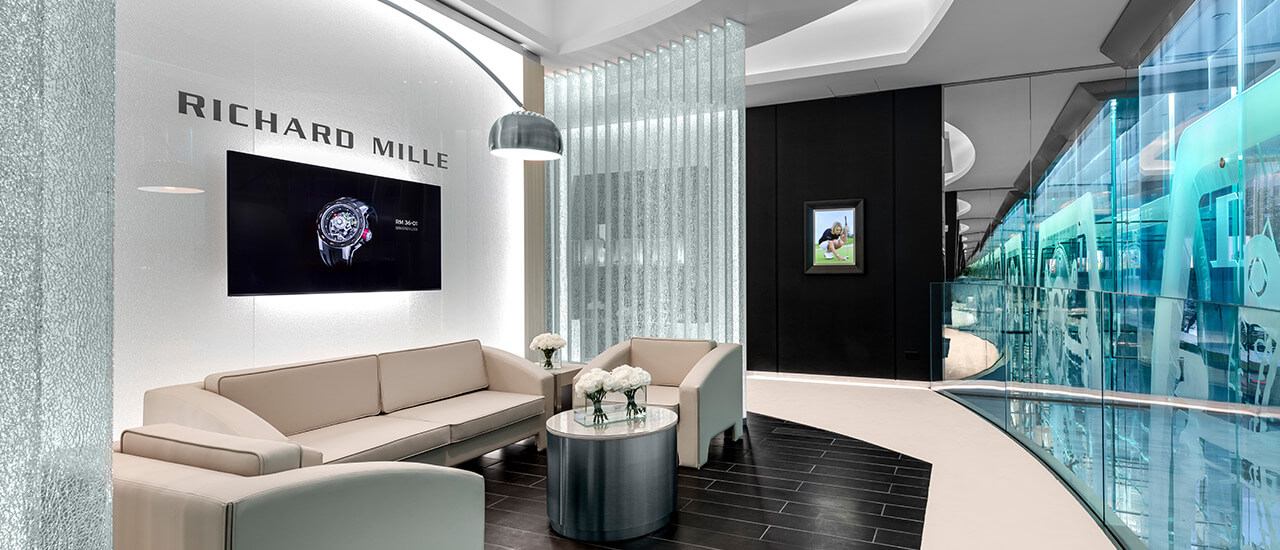 digital lobby screens